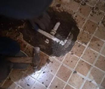 织金卫生间漏水维修公司为您分享下卫生间渗水如何处理及注意事项