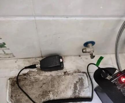 织金屋顶漏水维修公司分享下卫生间漏水的危害及解决方法